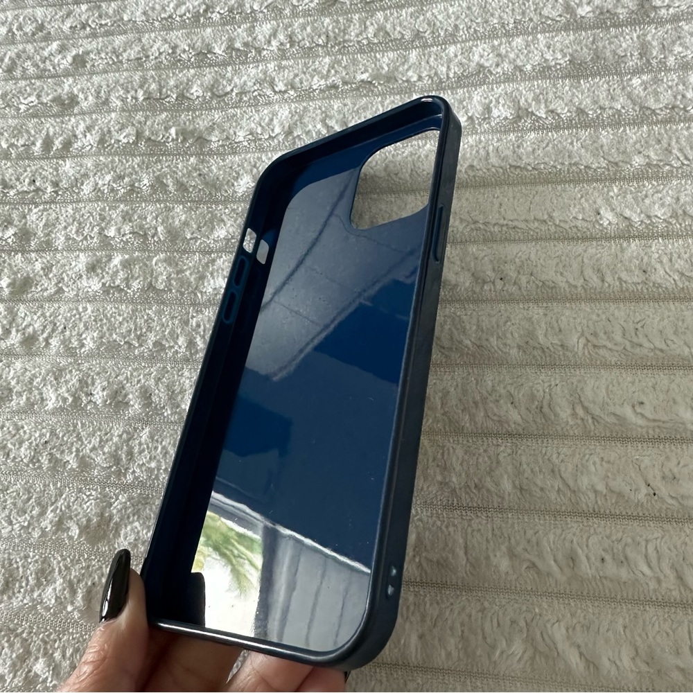Case iPhone 12 Pro Max Case w/matching pop socket/ pre owner - Picture 15 of 16